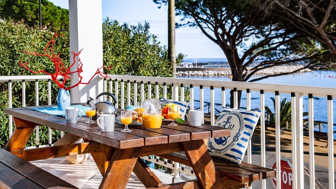 Terrazza Lungomare, E Sei In Spiaggia... 칼라고노네 외부 사진